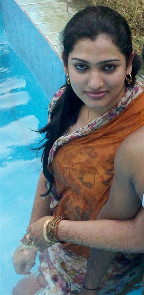 desi nude bhabhi pics|Desi Indian bhabhi ki cute puppy : 14 Nude Pics 